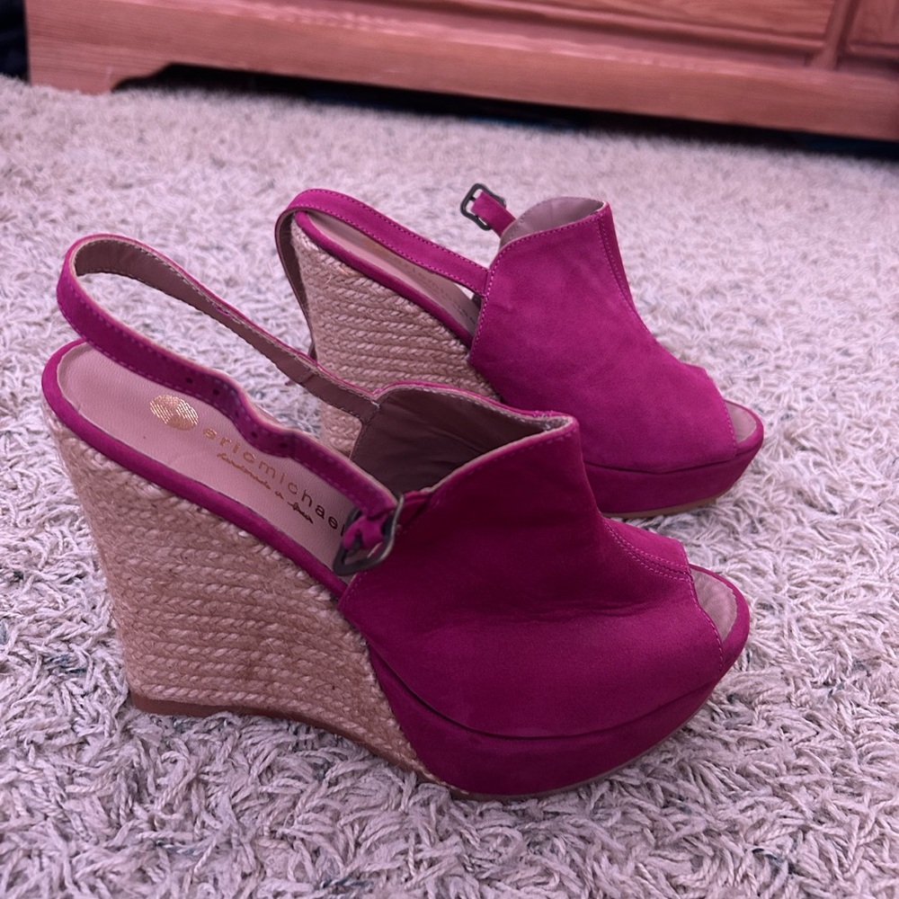 Burgundy wedges with ankle strap, size 40